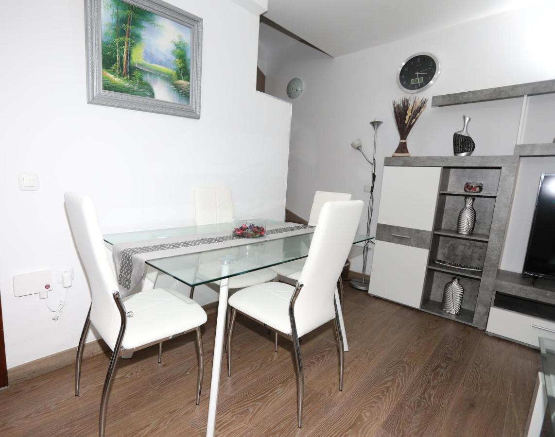Keur Fina Apartment Costa De Antigua Luaran gambar